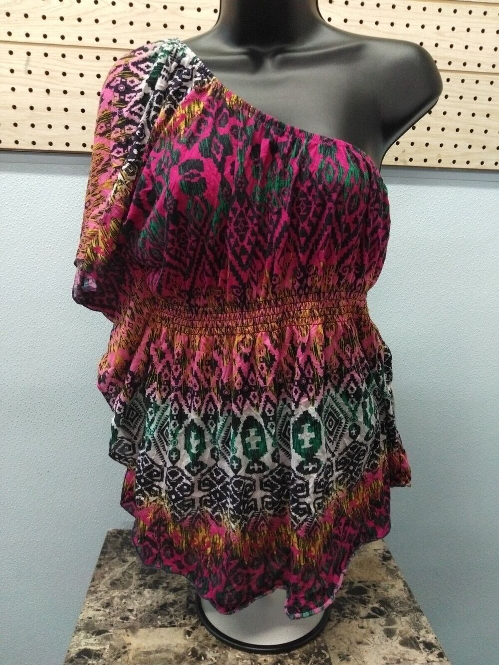 vanity Size Xl Off Shoulder Top Woman's All Over Print